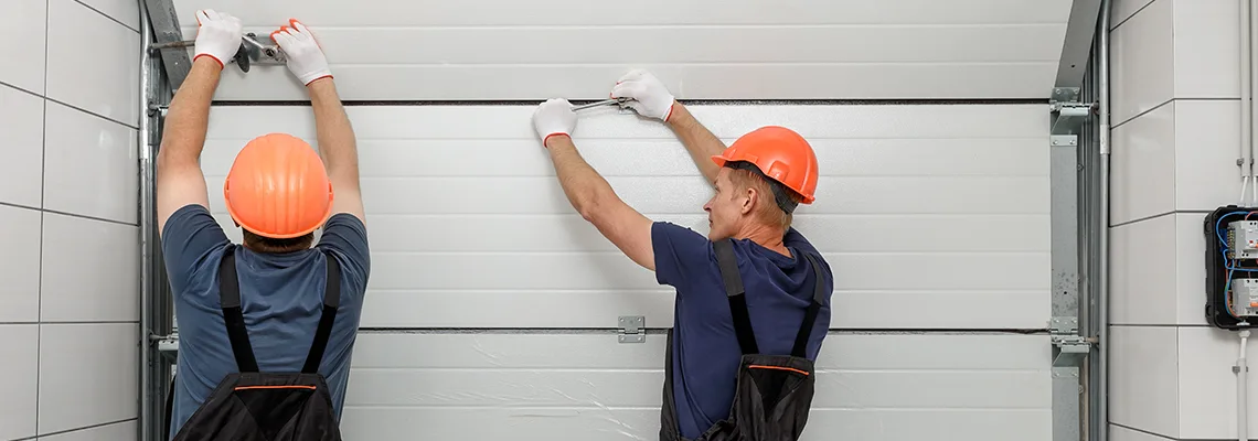 Driveway Garage Door Local Technicians in Jacksonville, Florida